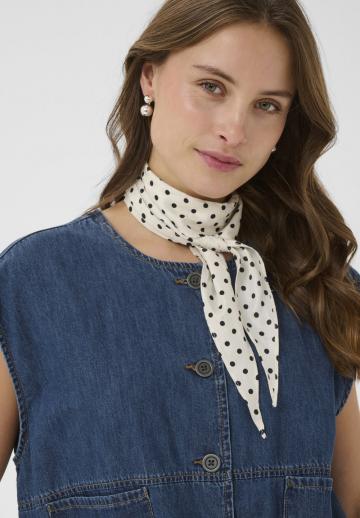 Джинсовая жилетка