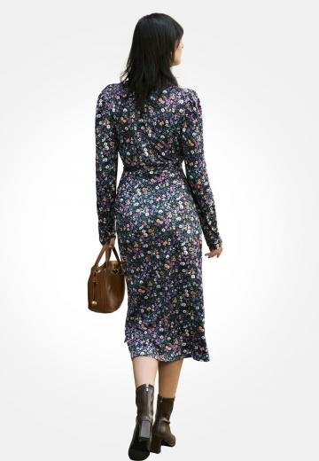 Платье футляр