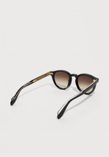 Солнечные очки