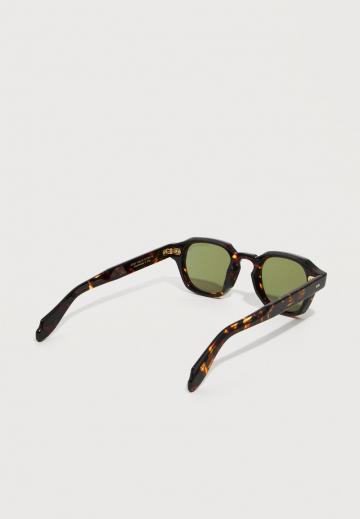 Солнечные очки