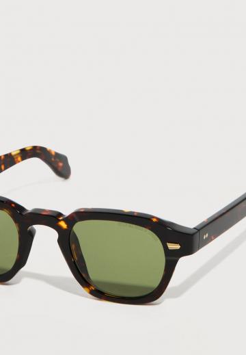 Солнечные очки