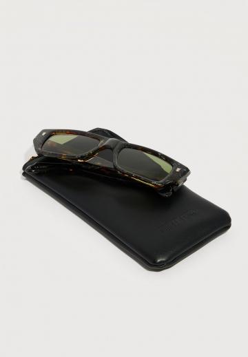 Солнечные очки