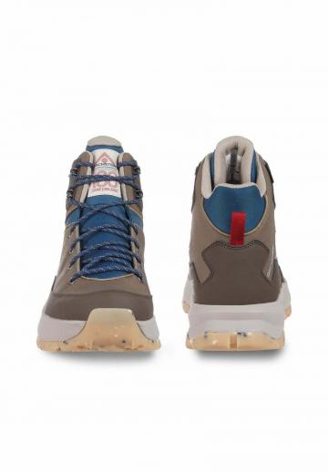 Походные ботинки