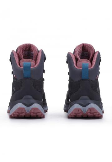 Походные ботинки