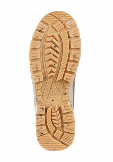 Походные ботинки