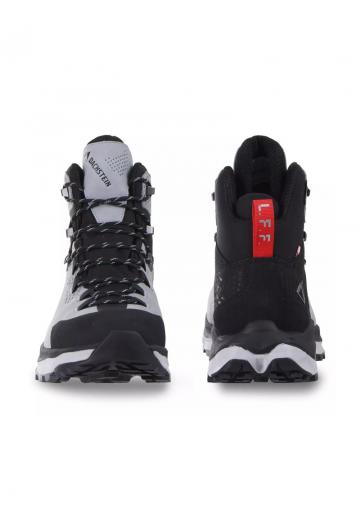 Походные ботинки