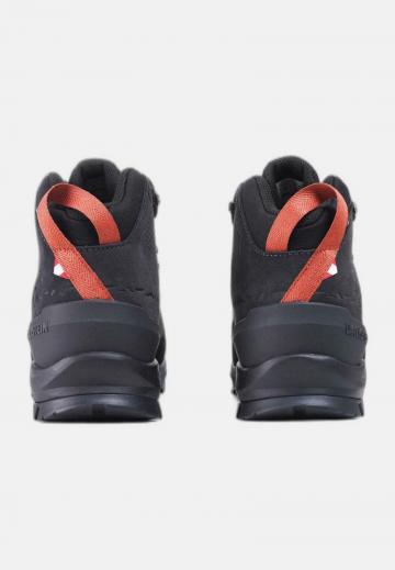 Походные ботинки