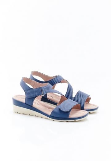 Босоножки на танкетке