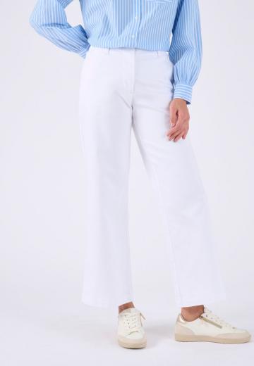 Короткие джинсы