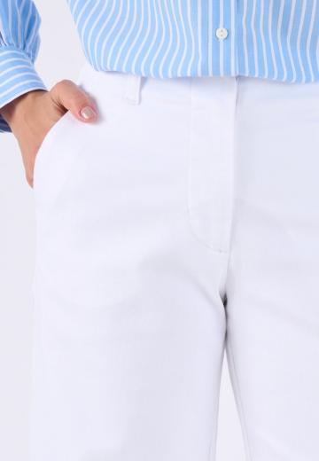 Короткие джинсы