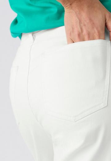 Короткие джинсы