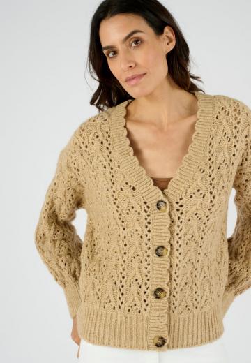 Вязаная кофта