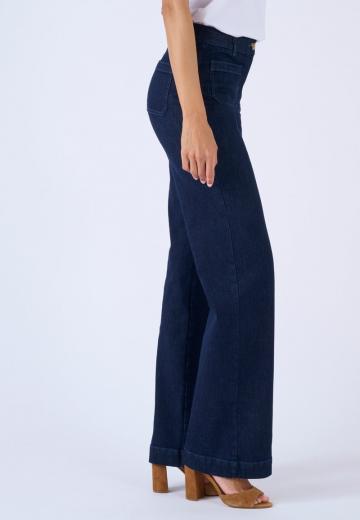 Клешеные джинсы