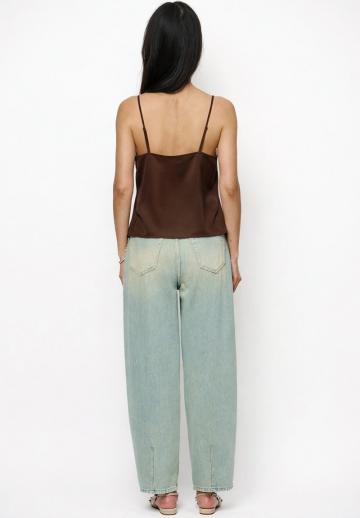 Топ на бретельках