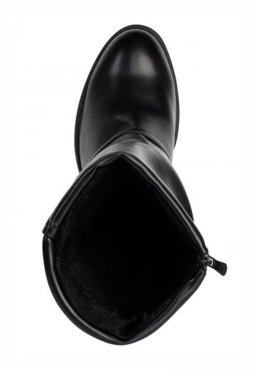 Высокие сапоги