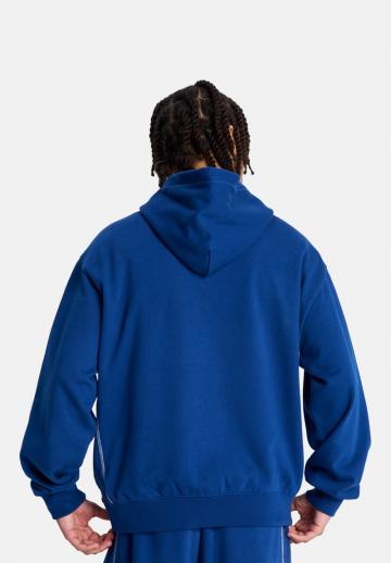 Спортивная кофта