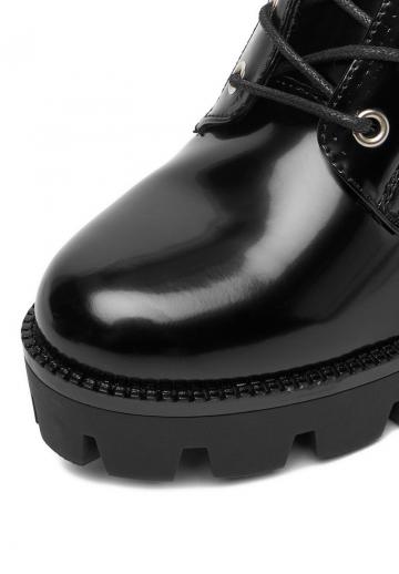 Высокие сапоги