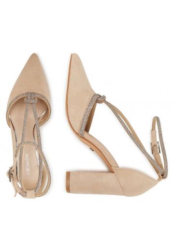 Туфли на высоком каблуке