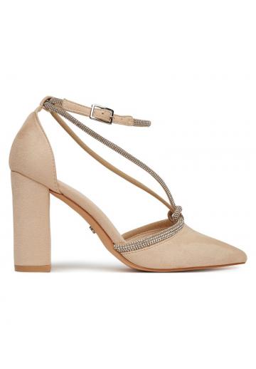 Туфли на высоком каблуке