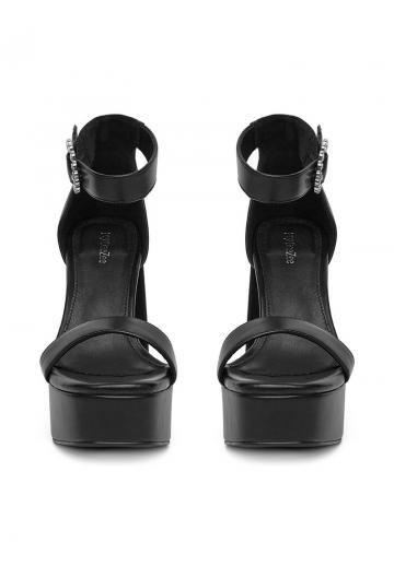 Босоножки на платформе