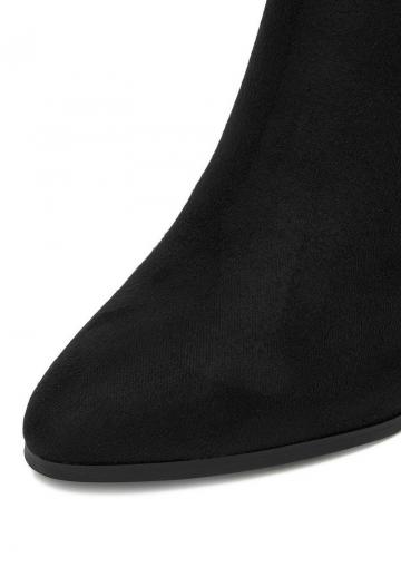 Высокие сапоги