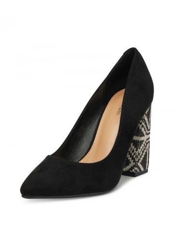 Туфли с высоким носом