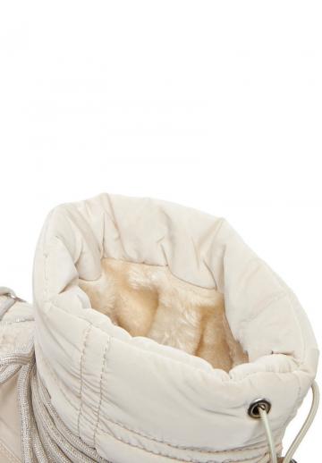 Зимние ботинки