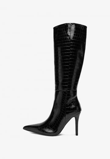 Высокие сапоги