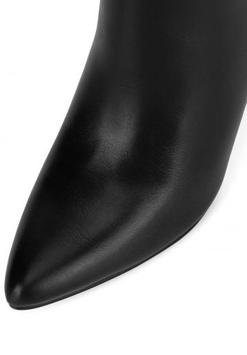 Высокие сапоги