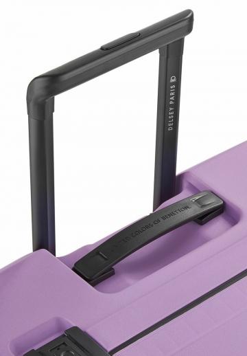 Чемодан на колесах