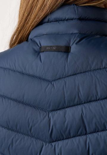 Стеганый жилет