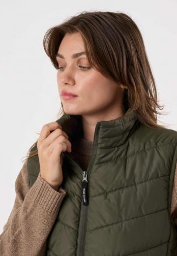 Стеганый жилет