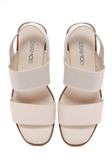 Босоножки на танкетке