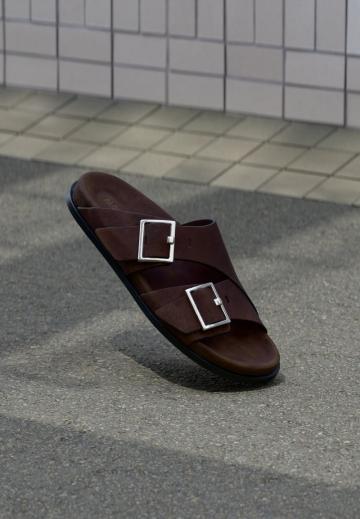 Шлепанцы