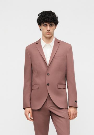 Костюм