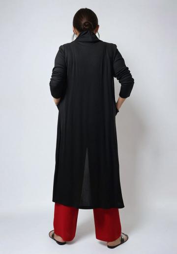 Длинный жилет