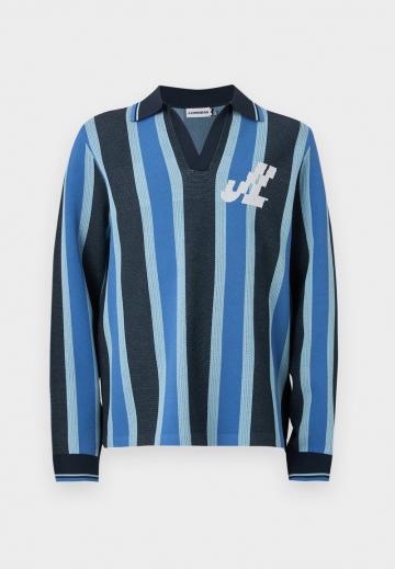 Пуловер