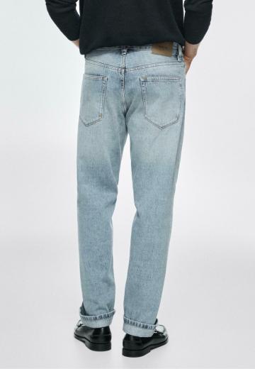 Прямые джинсы
