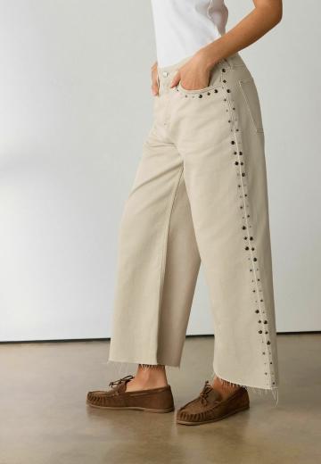 Короткие джинсы