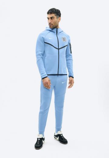 Спортивная кофта