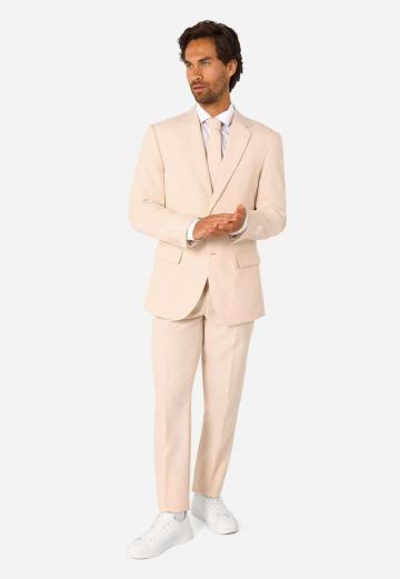 Костюм