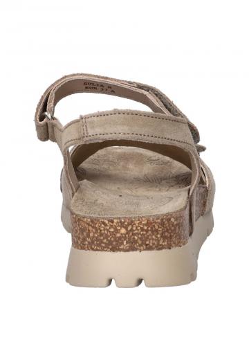 Босоножки на танкетке