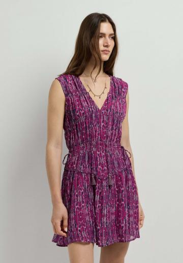 Короткое платье