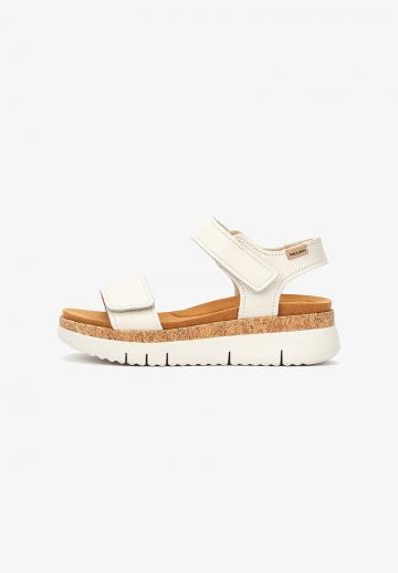 Босоножки на танкетке