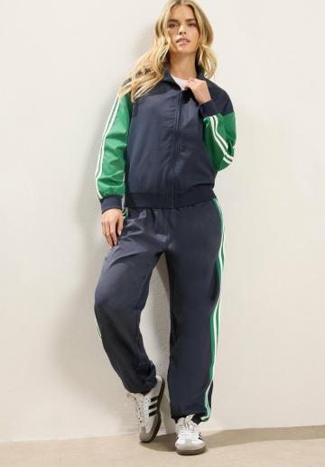 Спортивная куртка