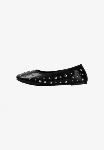 Балетки