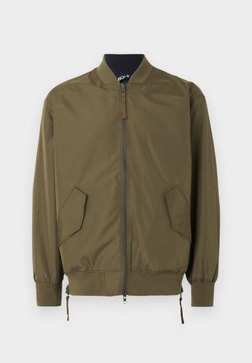 Куртка бомбер