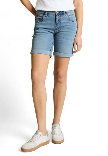 Джинсовые шорты