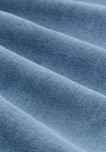 Короткие джинсы