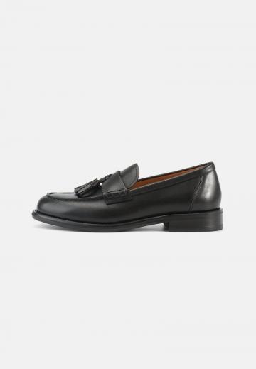 Полуботинки
